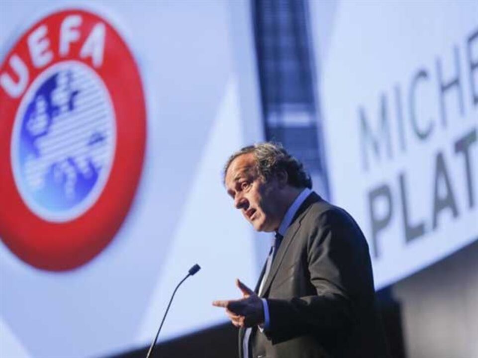 UEFA reúne-se esta tarde para abordar o caso de corrupção na FIFA