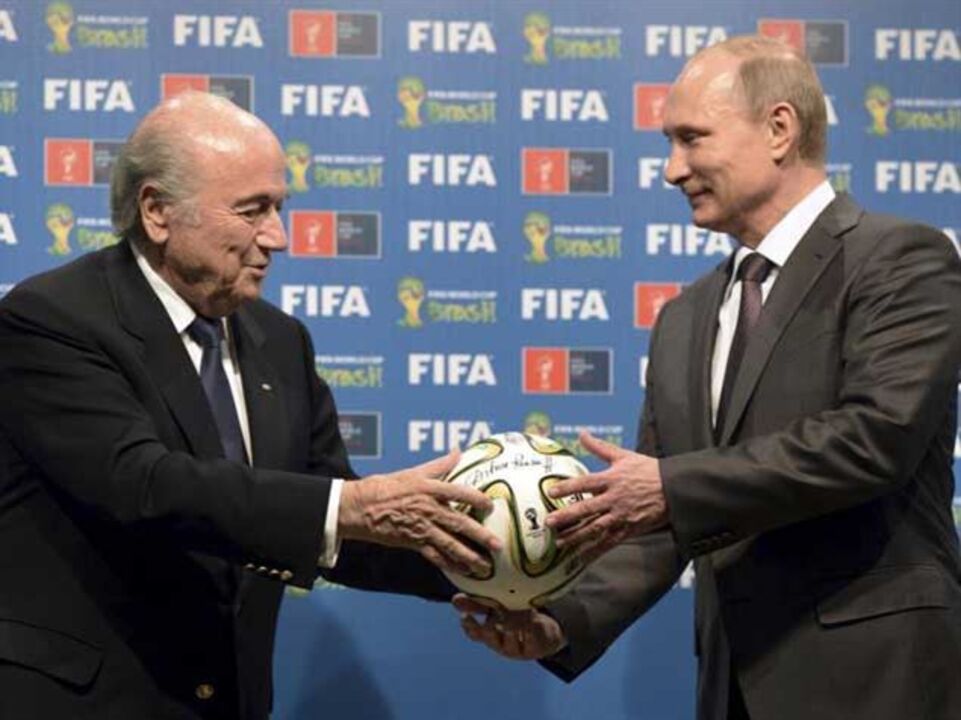 Putin: «Clara tentativa de bloquear a reeleição de Blatter»