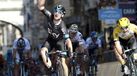 Viviani estreia-se a vencer numa grande Volta com demonstração de dotes de pista