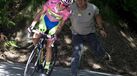 Bicicleta de Contador inspecionada à procura de... motores