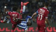 Os melhores golos de Jackson Martínez de azul e branco