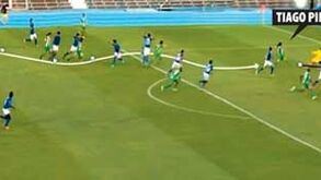 O golo de Tiago Pinto a fazer lembrar... o pai