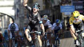 Viviani estreia-se a vencer numa grande Volta com demonstração de dotes de pista