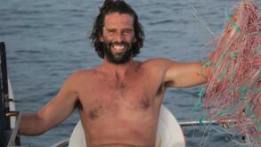 Hugo Vau divide o tempo entre as ondas e a pesca nos Açores