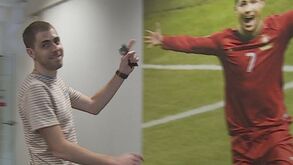 Richie Campbell sempre atento ao futebol