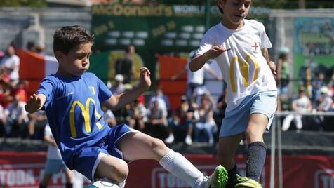 Jogo Desafio De Futebol Infantil Campeões Do Brasil