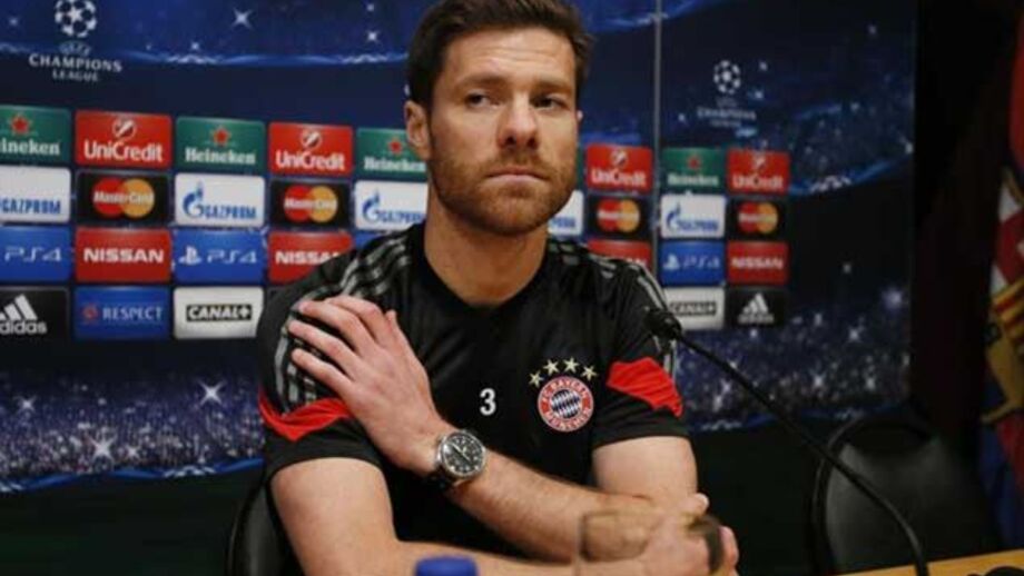 Xabi Alonso considera "Ronaldo melhor do que Messi"