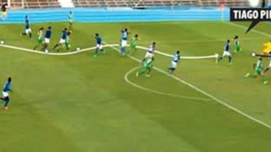 O golo de Tiago Pinto a fazer lembrar... o pai