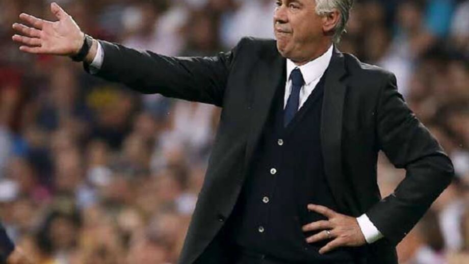 Ancelotti suspenso dois jogos por aplaudir árbitro