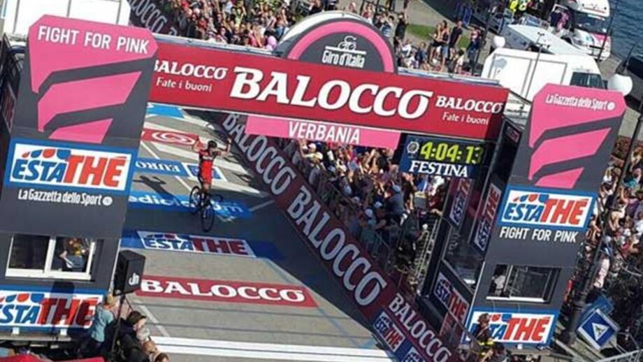 Philippe Gilbert leva a melhor na etapa 18
