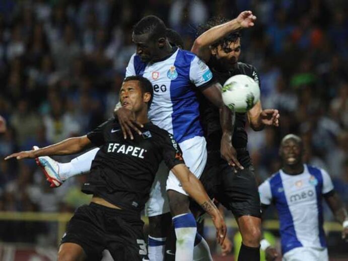 Os melhores golos de Jackson Martínez de azul e branco