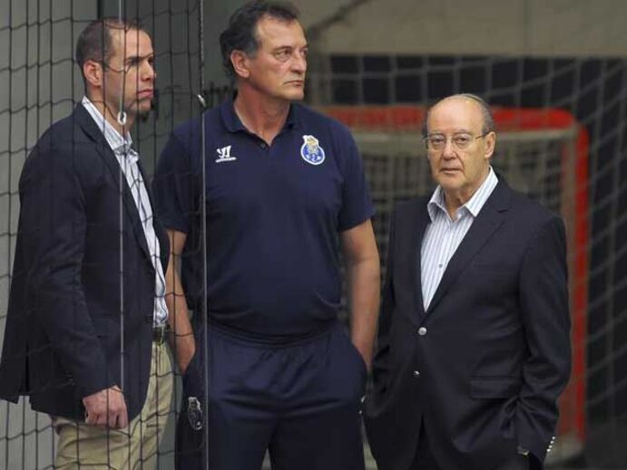 Bruno de Carvalho e Lopetegui entre os ilustres no Dragão Caixa