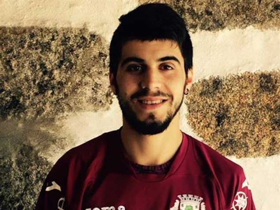 Fundão contrata Márcio Moreira e anuncia três renovações