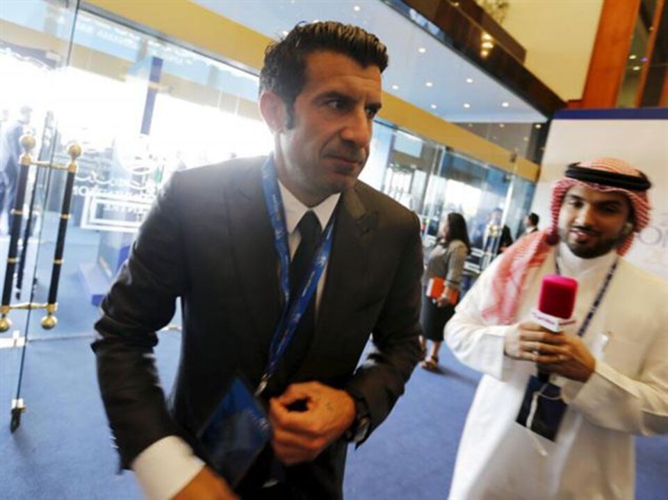 Luís Figo: «Um dia bom para FIFA e para o futebol»