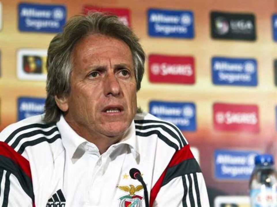 Um tweet do Sporting para um "homem da casa"