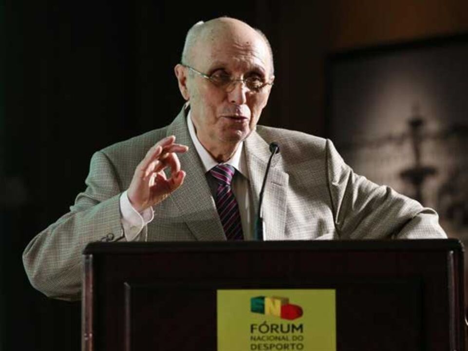 Manuel Sérgio: «Rui Vitória? Daqui a um ano vão ver...»