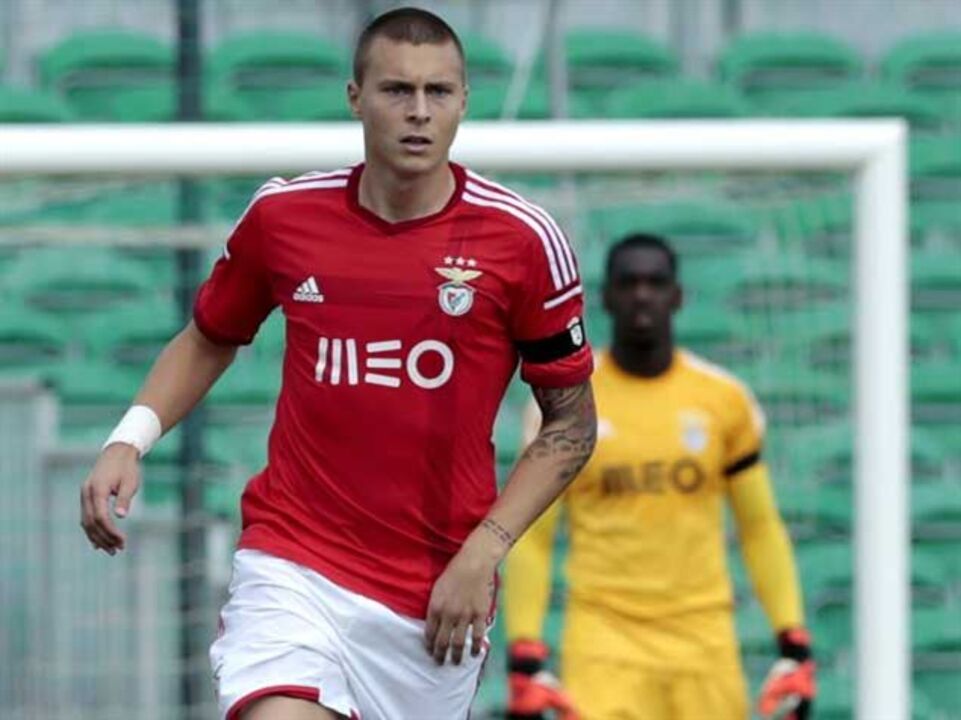 Lindelöf certo no plantel 