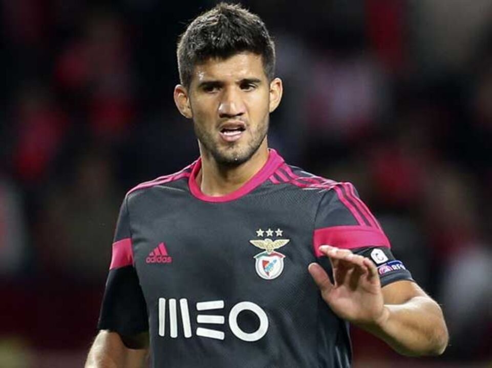 Lisandro na lista do Independiente