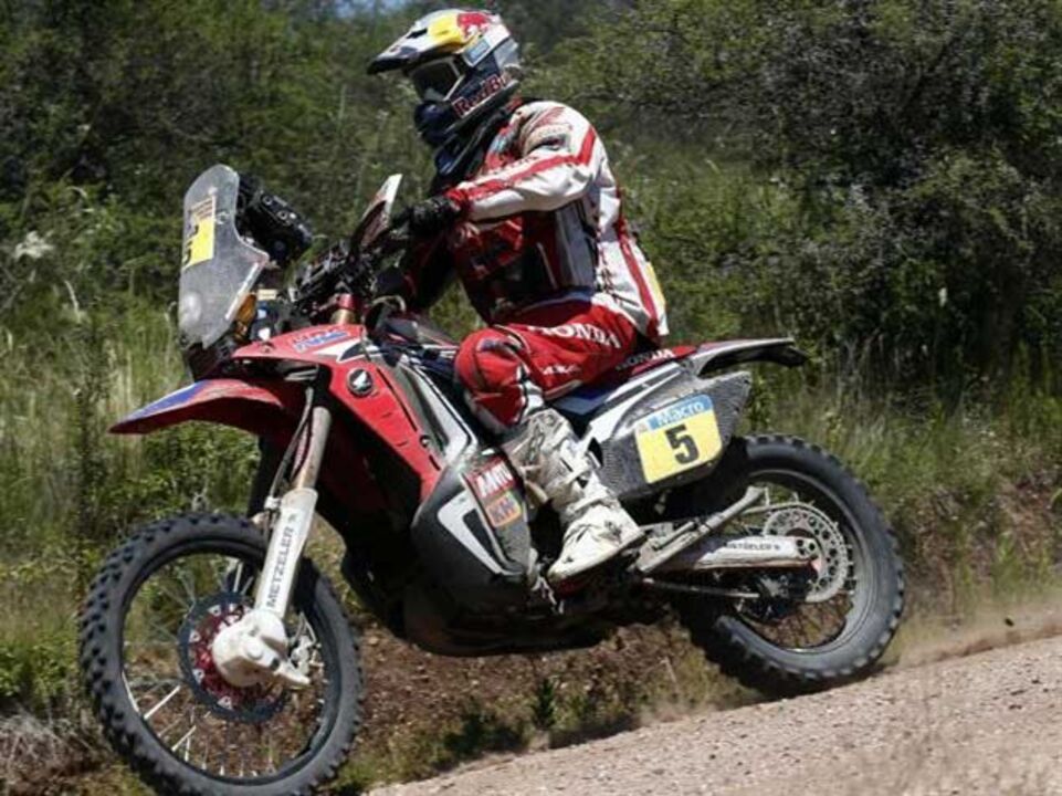 Rali da Sardenha: Hélder Rodrigues sobe ao quinto posto