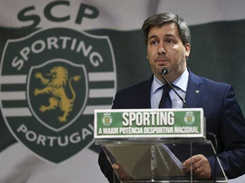 Leão quer apenas dois ou três reforços