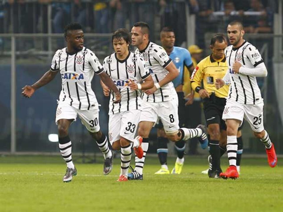 Corinthians-Internacional, em direto