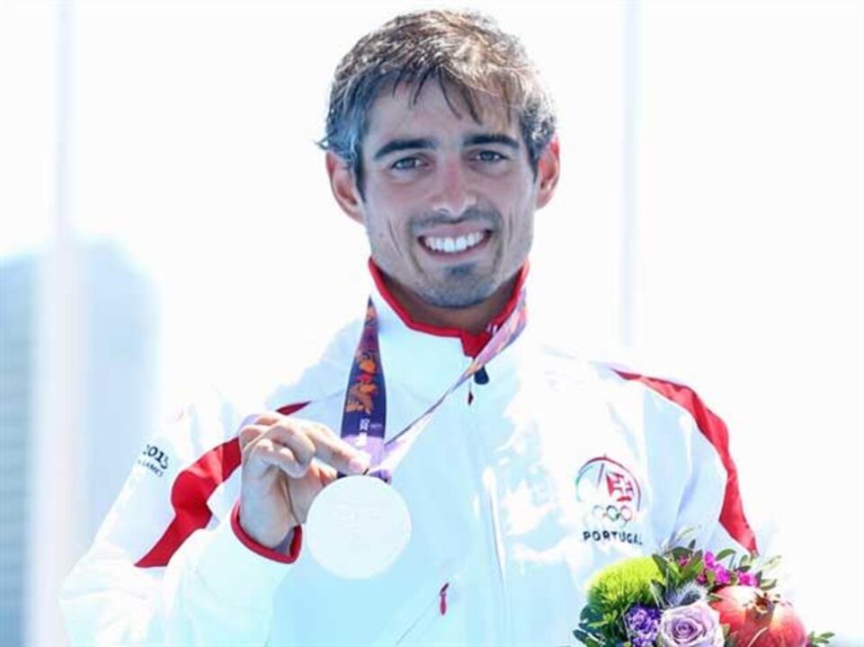 Triatlo: João Silva conquista prata com grande recuperação