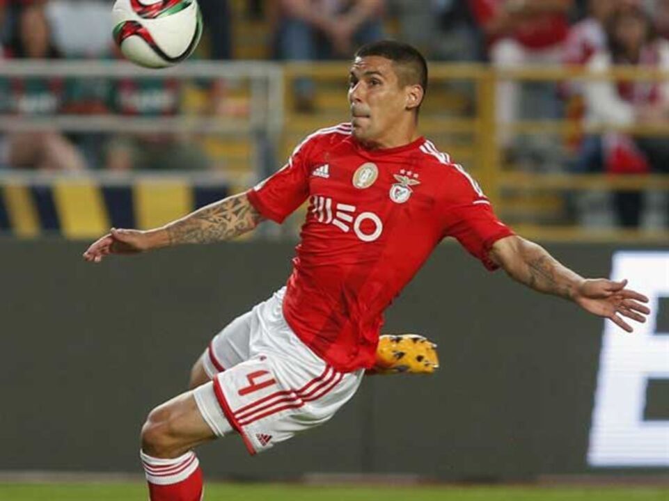 Um problema à direita para resolver depressa