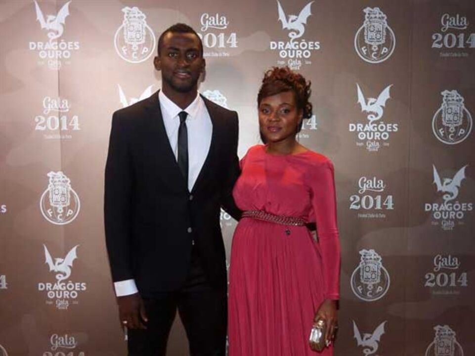 Jackson Martínez distinguido com terceiro Dragão de Ouro