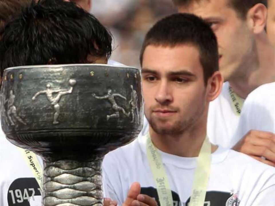 Zivkovic sai... ou dá "multa"