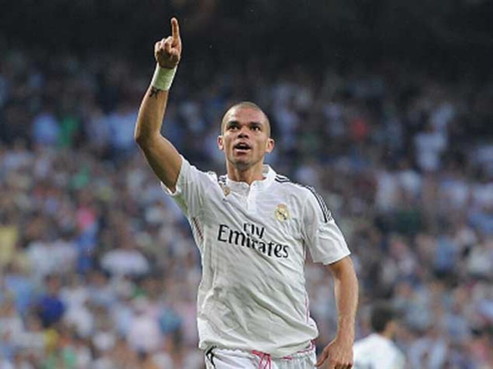 Chelsea e Man. City atentos à situação de Pepe