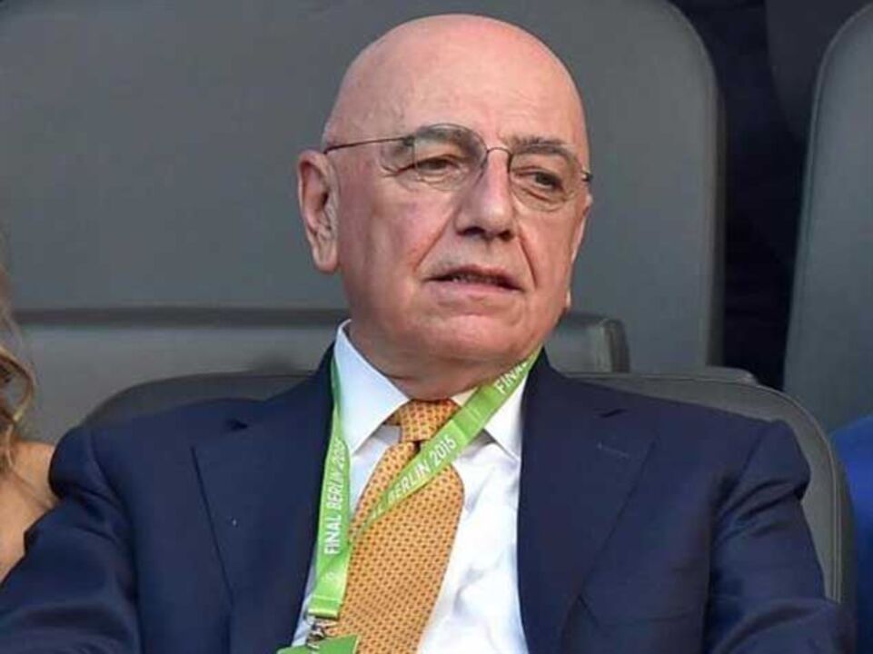 Milan já pensa no que poupará com Jackson Martínez