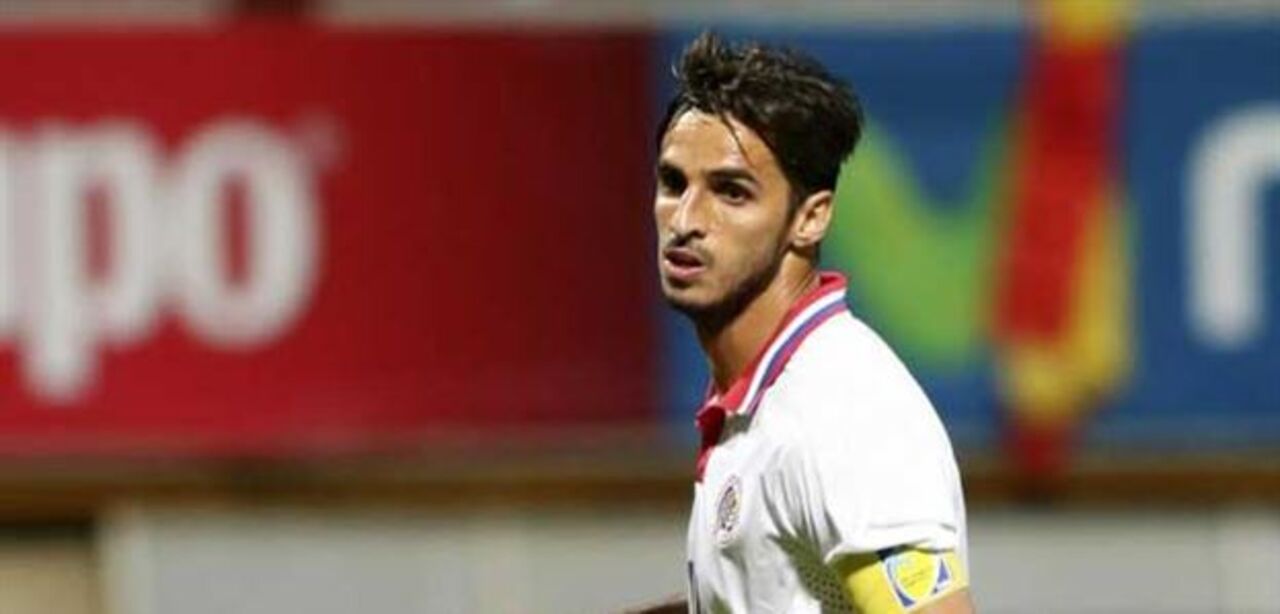 Extremos e matador são posições prioritárias