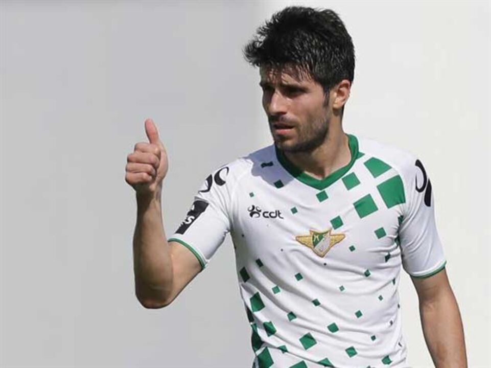 Flavienses anunciam cinco reforços