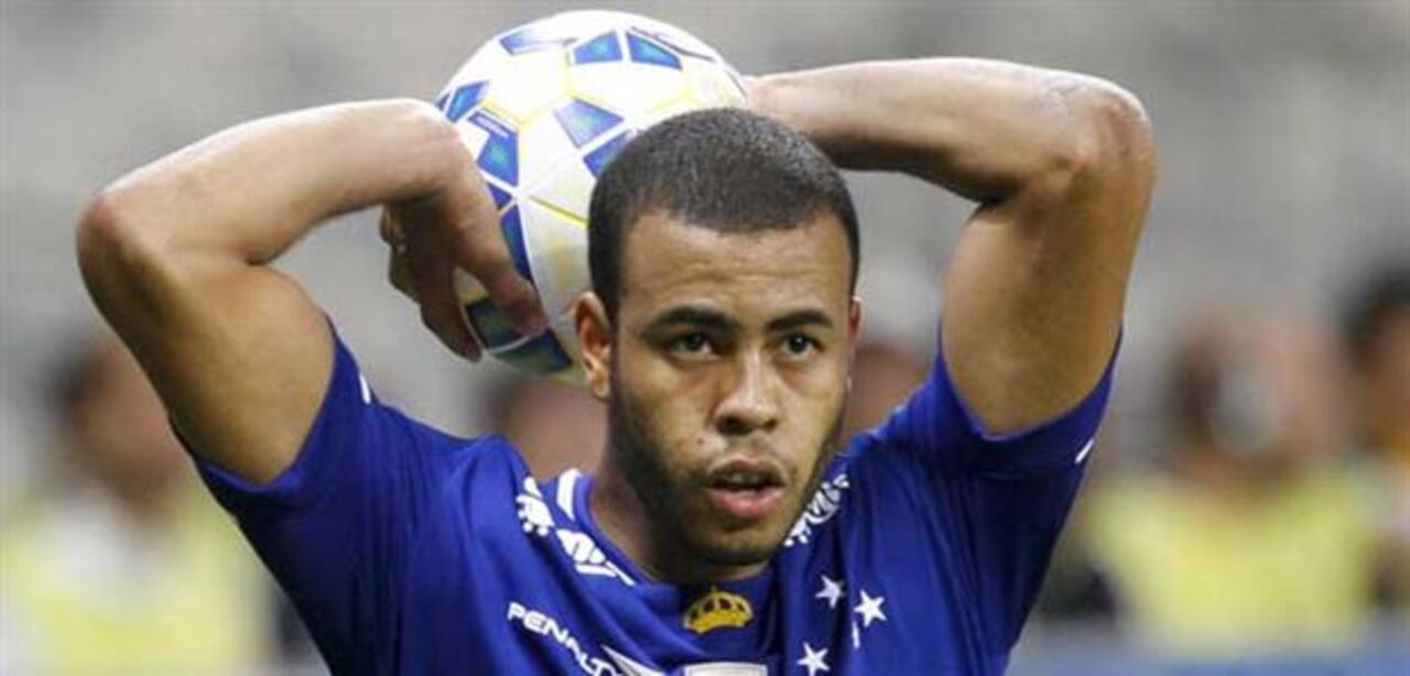 Mayke (Cruzeiro): o melhor lateral direito do campeonato brasileiro