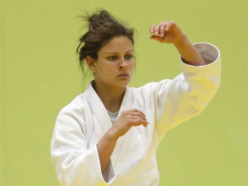 Judo: Leandra Freitas (-48 kg) avança para a ronda de 16