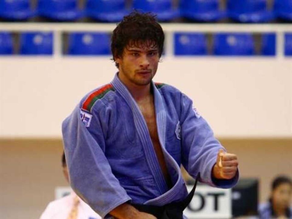 Judo: Diogo Lima afastado por shido