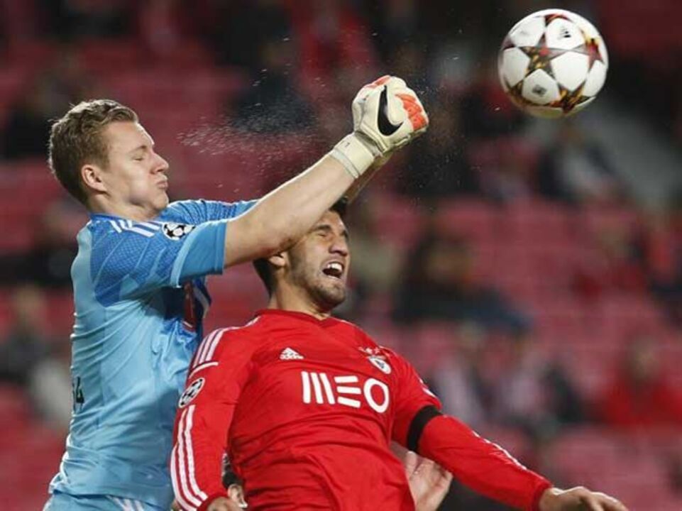 Bernd Leno à espera de De Gea