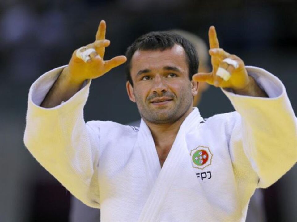 Judo: Portugal defronta França nos "quartos" por equipas