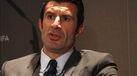Barcelona pediu retirada de Figo da sua equipa lendária