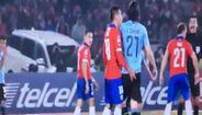 Jara fez Cavani perder a cabeça... com dedo no rabo
