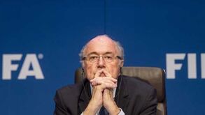 Joseph Blatter demite-se da liderança da FIFA
