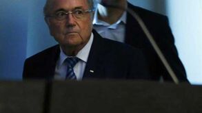 Como o Mundo vai reagindo à demissão de Blatter