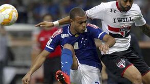 Mayke continua na agenda