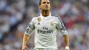 Ronaldo foi o terceiro desportista mais bem pago do último ano