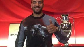 Águias oficializam assinatura de Taarabt por cinco épocas