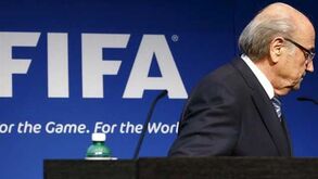 Blatter cancela viagem para a Nova Zelândia e falha final