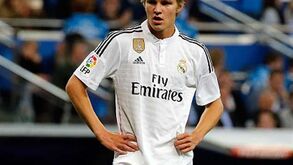 Merengues querem emprestar Odegaard e Lucas... a um clube espanhol