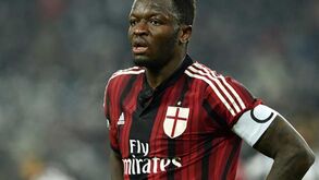 AC Milan rescinde com Sulley Muntari por mútuo acordo