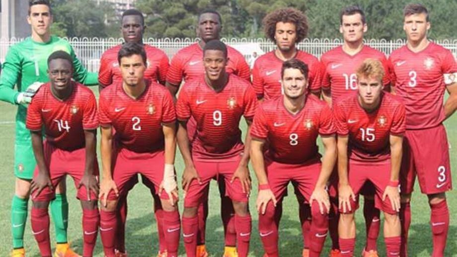 Portugal goleado por Espanha e afastado do Europeu