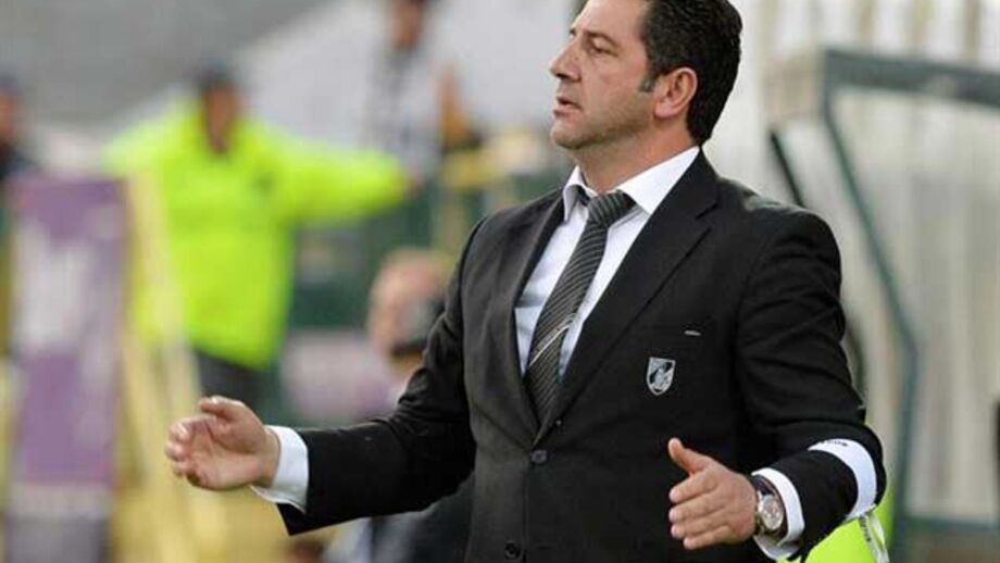 Salário de Rui Vitória bem menor do que o de JJ